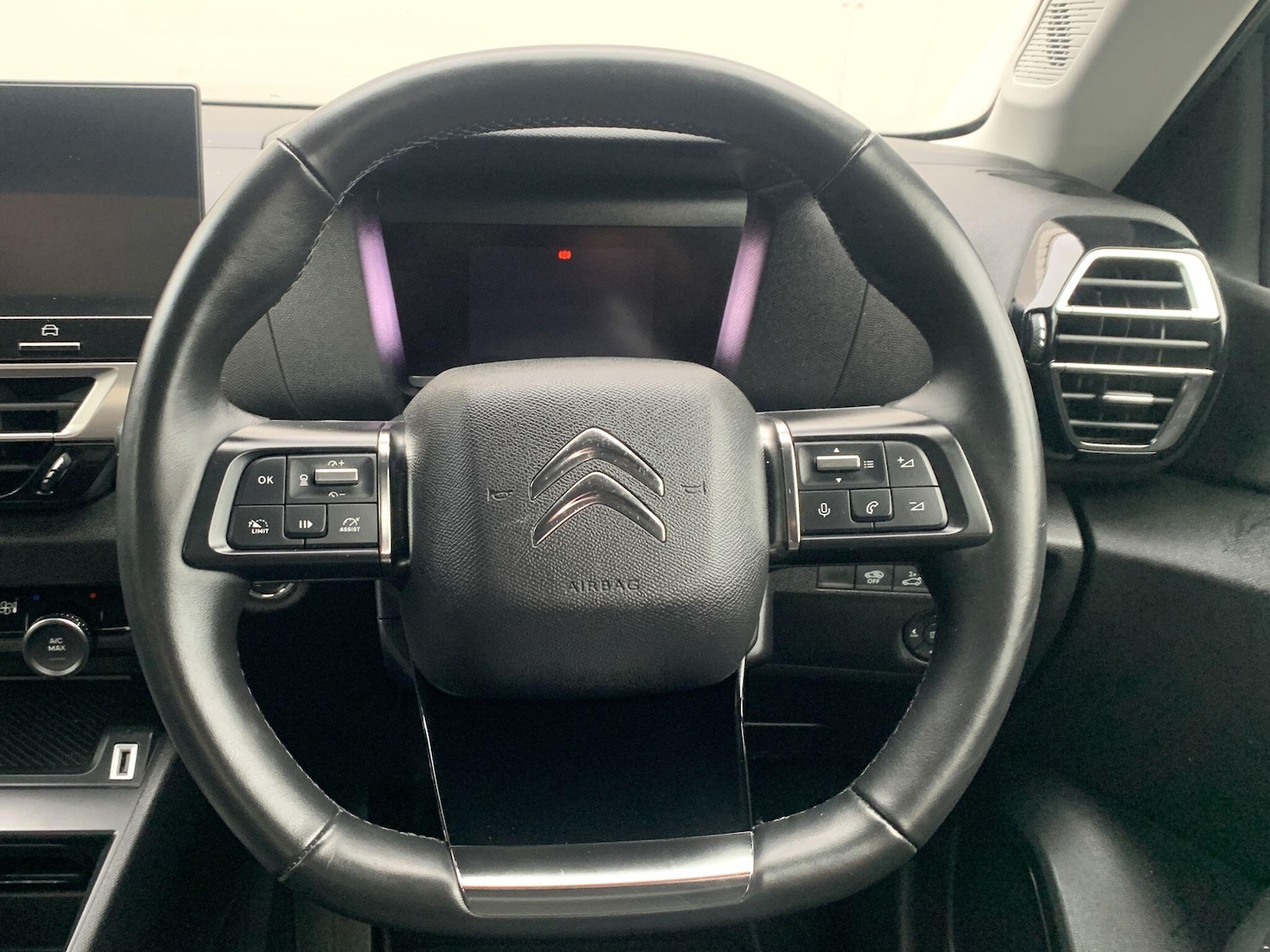 Used Citroen C4 2023 for sale - 76855830: Photo 19