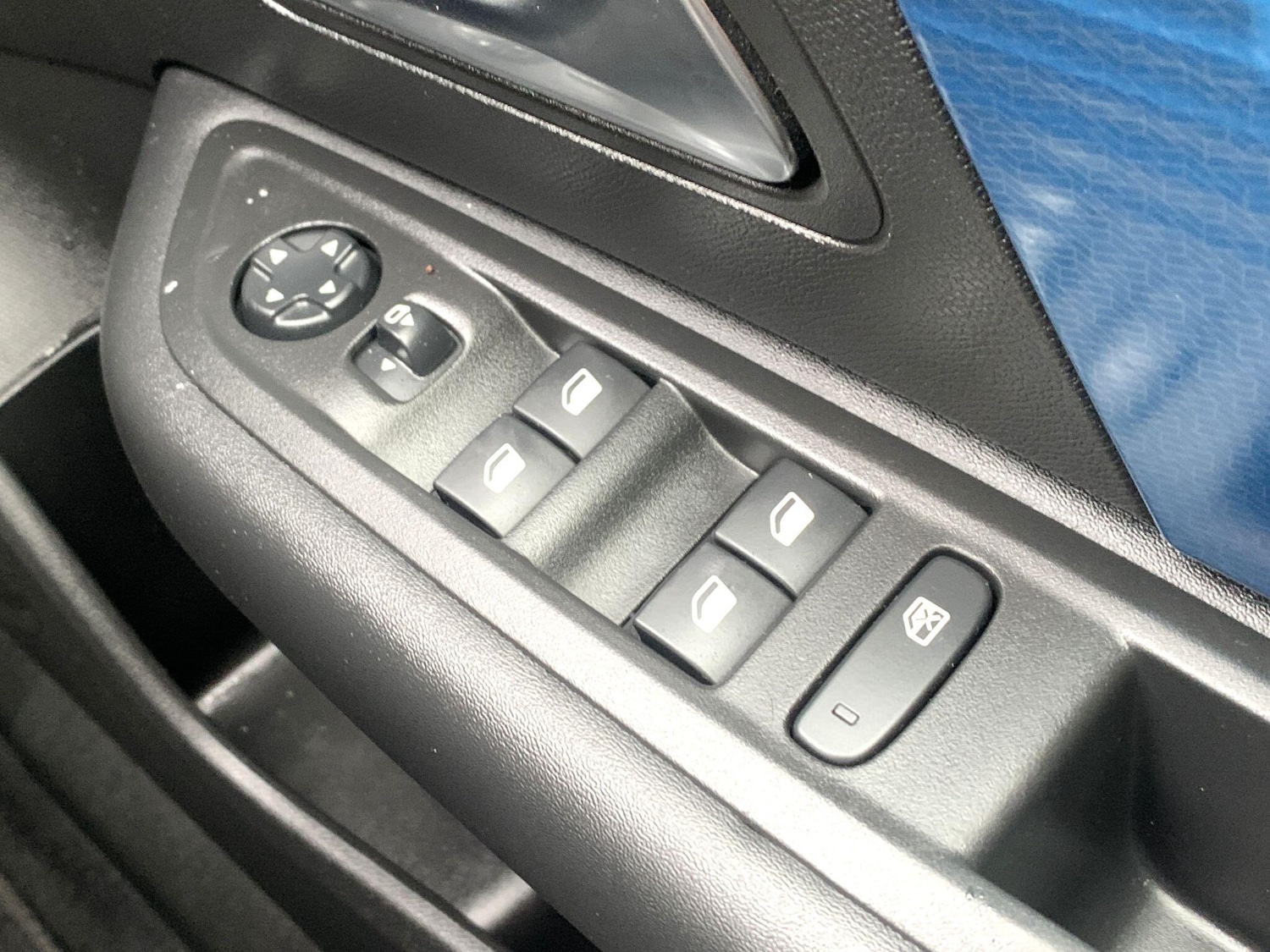 Used Citroen C4 2023 for sale - 76855830: Photo 42