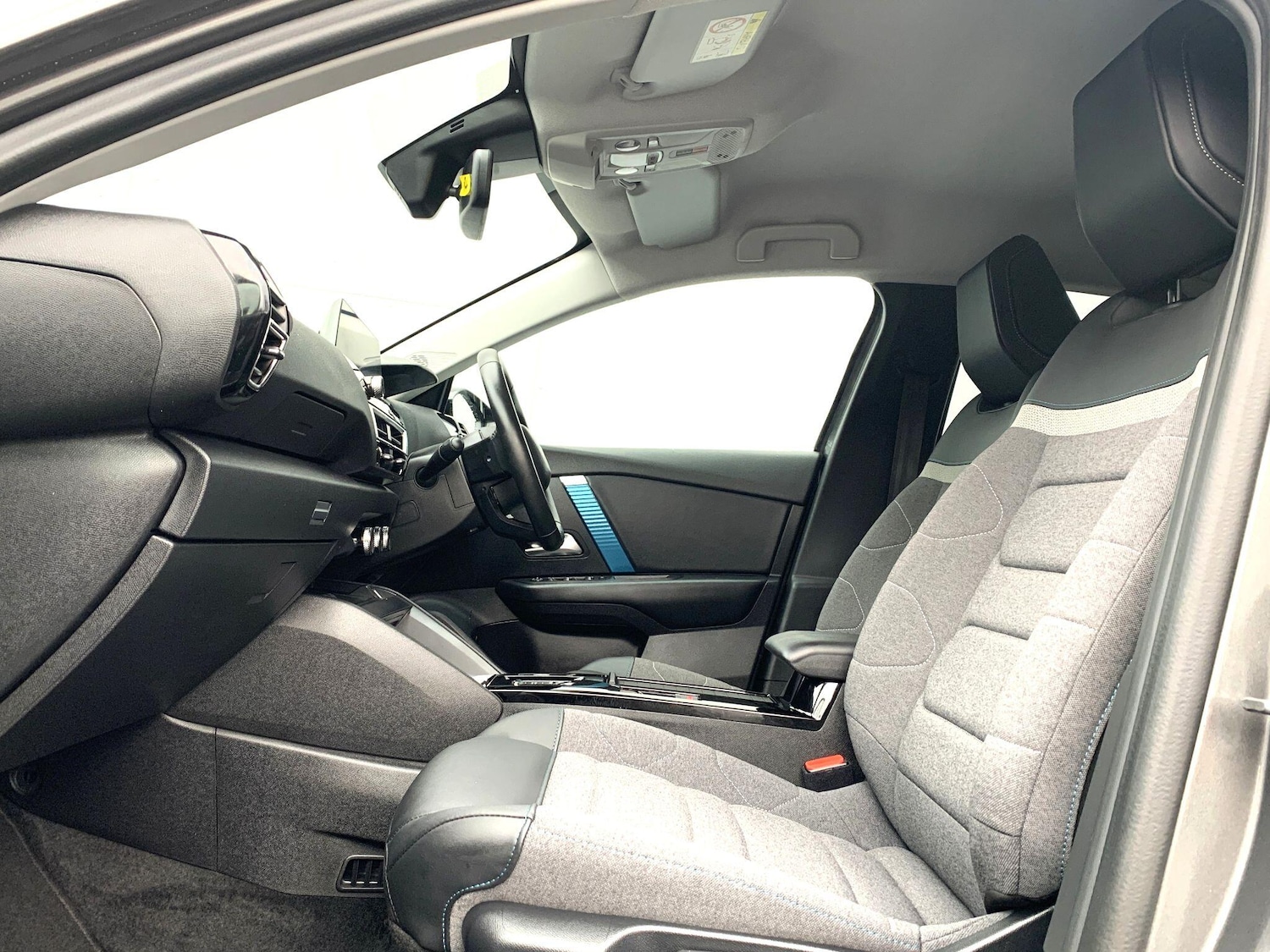 Used Citroen C4 2023 for sale - 76855830: Photo 7