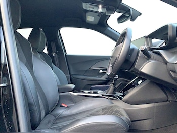 Used Peugeot 2008 2021 for sale - 76990716: Photo