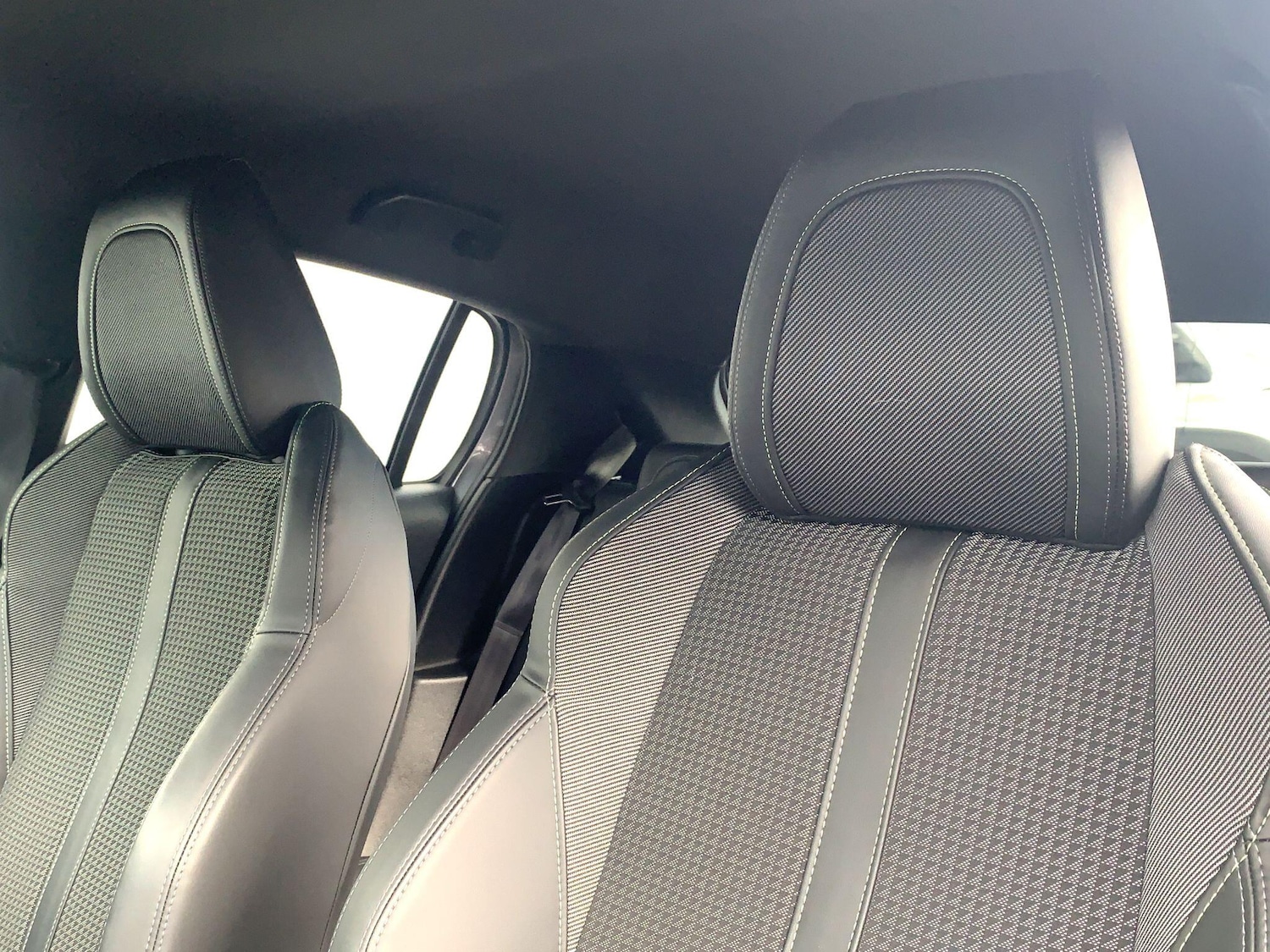 Used Peugeot E-208 2021 for sale - 77191062: Photo 15