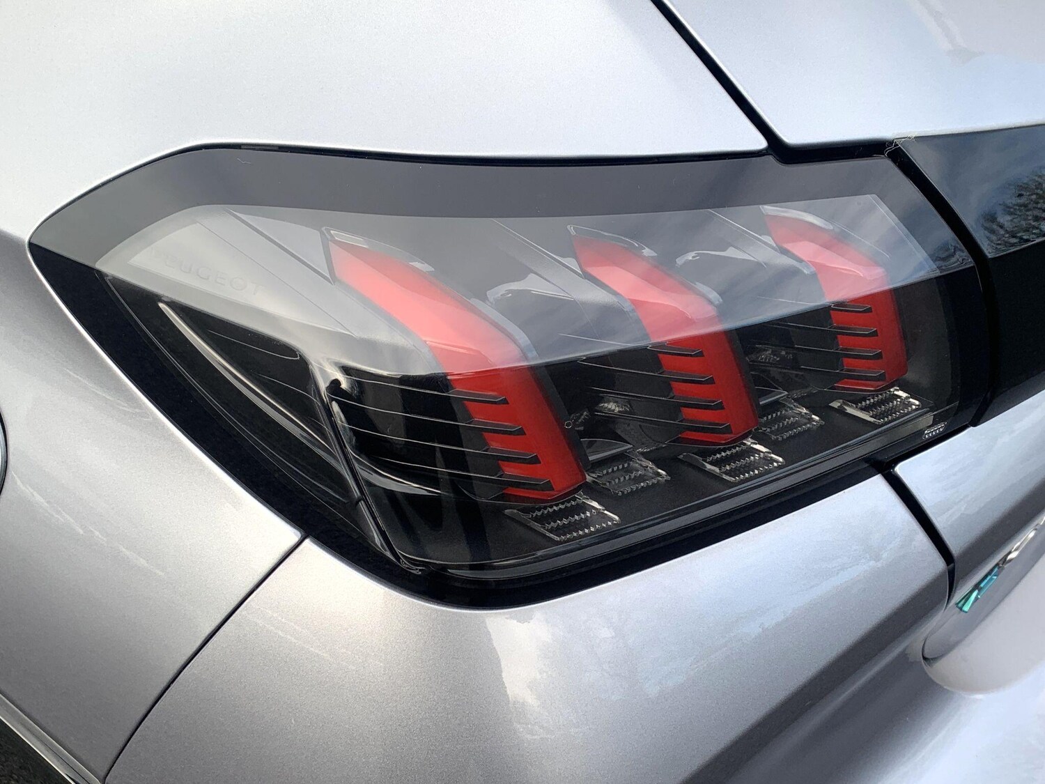 Used Peugeot E-208 2021 for sale - 77191062: Photo 45