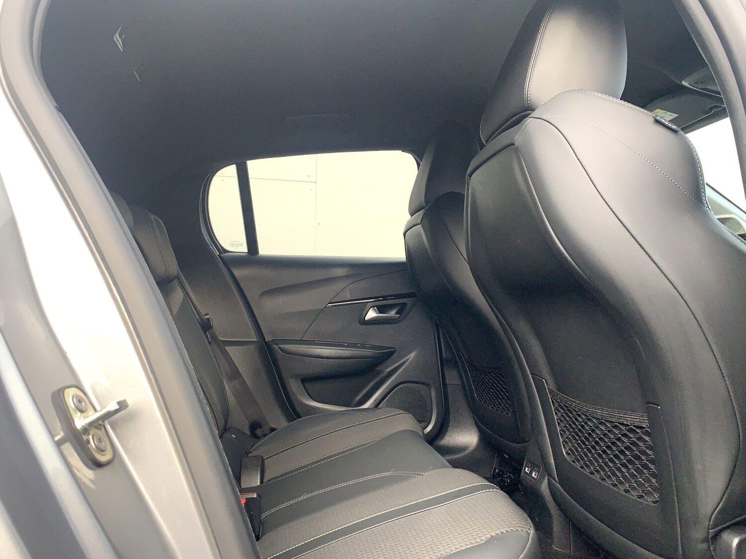 Used Peugeot E-208 2021 for sale - 77191062: Photo 5