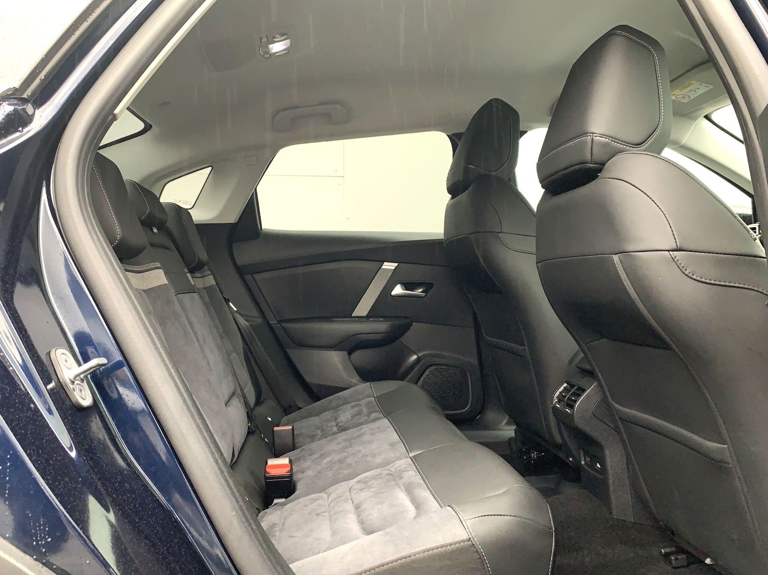 Used Citroen C4 2024 for sale - 76026409: Photo 5