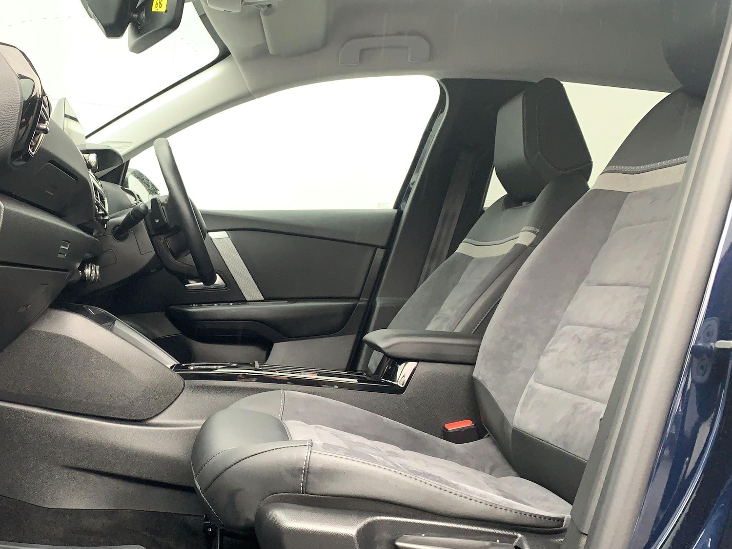 Used Citroen C4 2024 for sale - 76026409: Photo 7