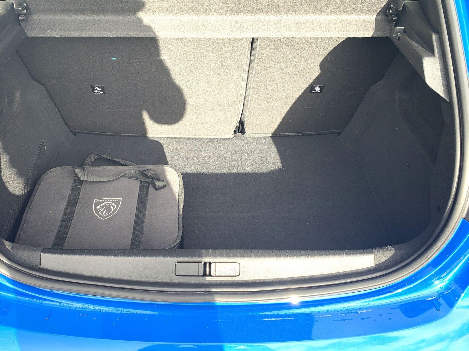 Used Peugeot E-208 2022 for sale - 76283421: Photo 46