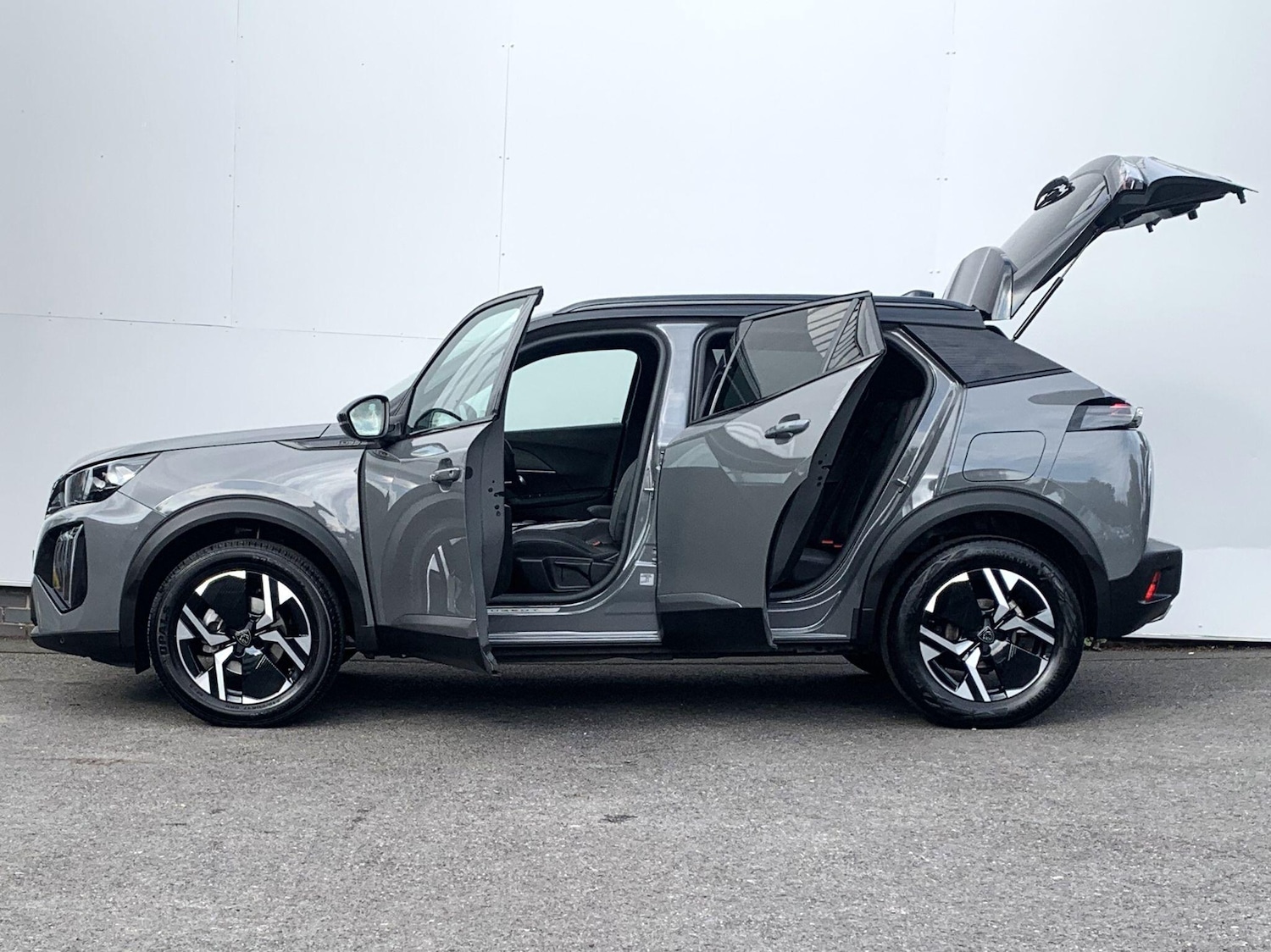 Used Peugeot 2008 2023 for sale - 76059290: Photo 16