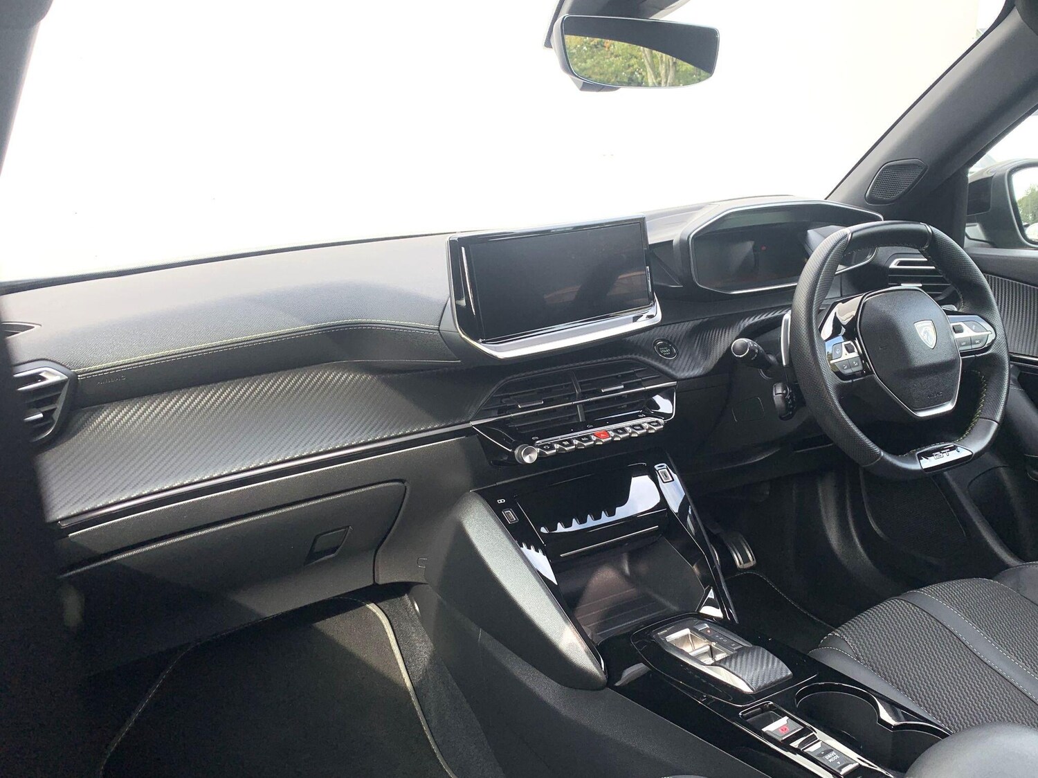 Used Peugeot 2008 2023 for sale - 76059290: Photo 17