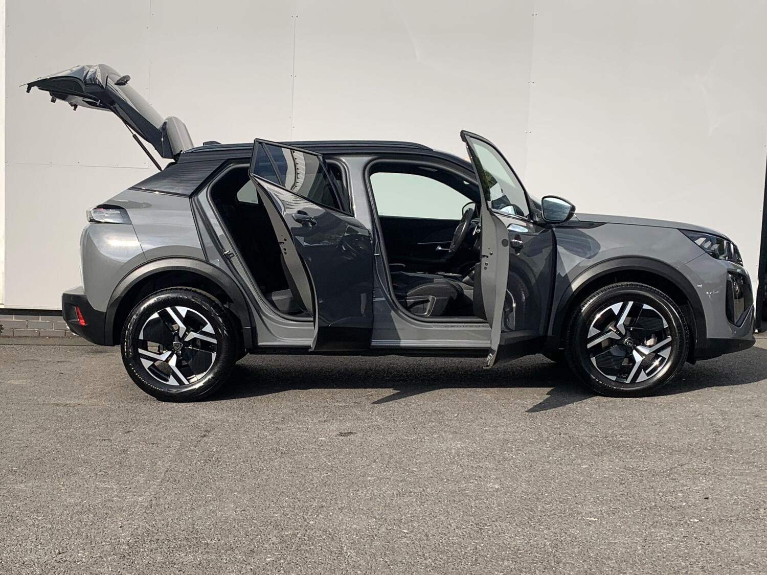 Used Peugeot 2008 2023 for sale - 76059290: Photo 20