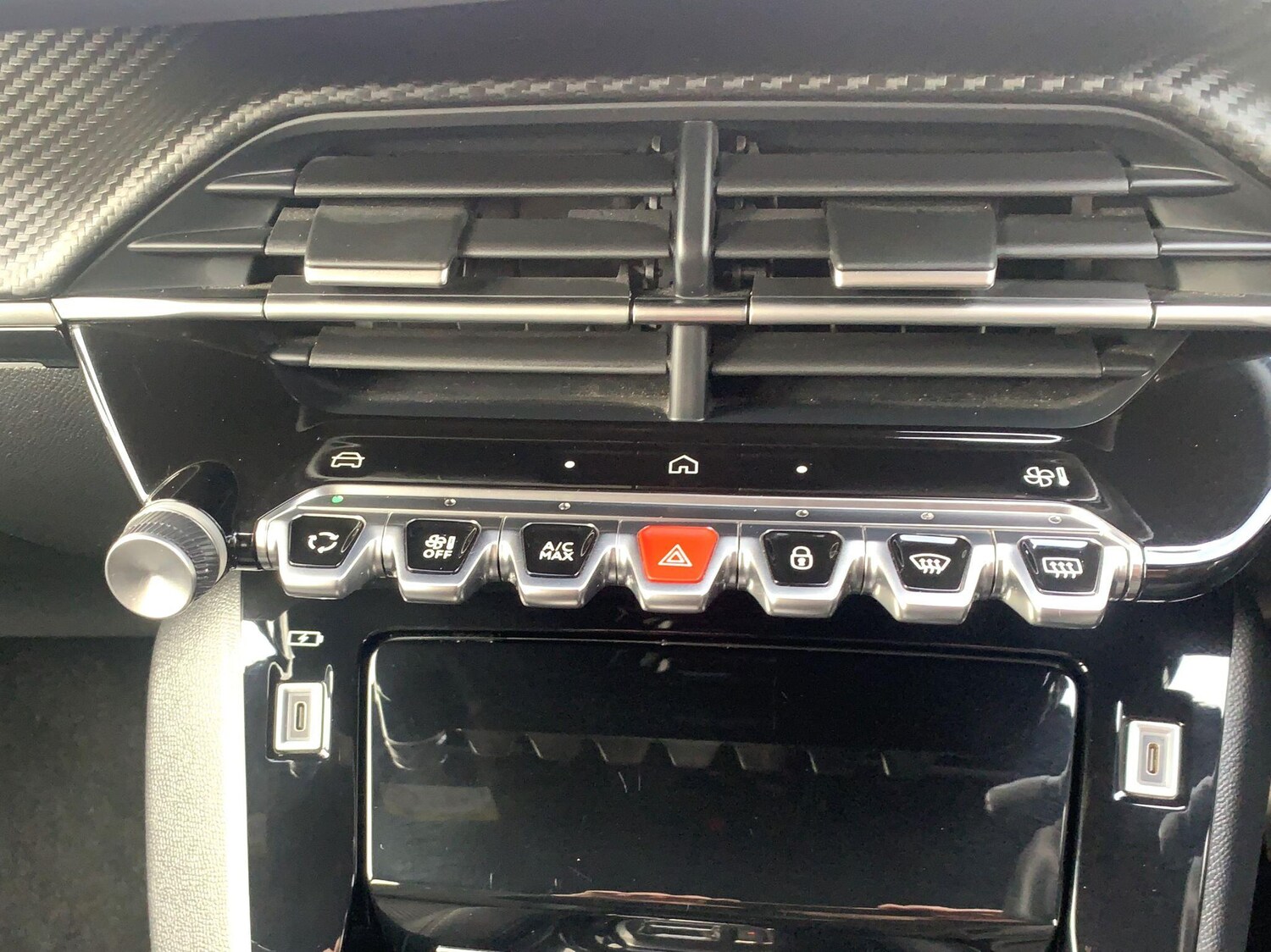 Used Peugeot 2008 2023 for sale - 76059290: Photo 30