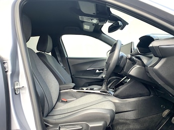 Used Peugeot 2008 2024 for sale - 78115894: Photo