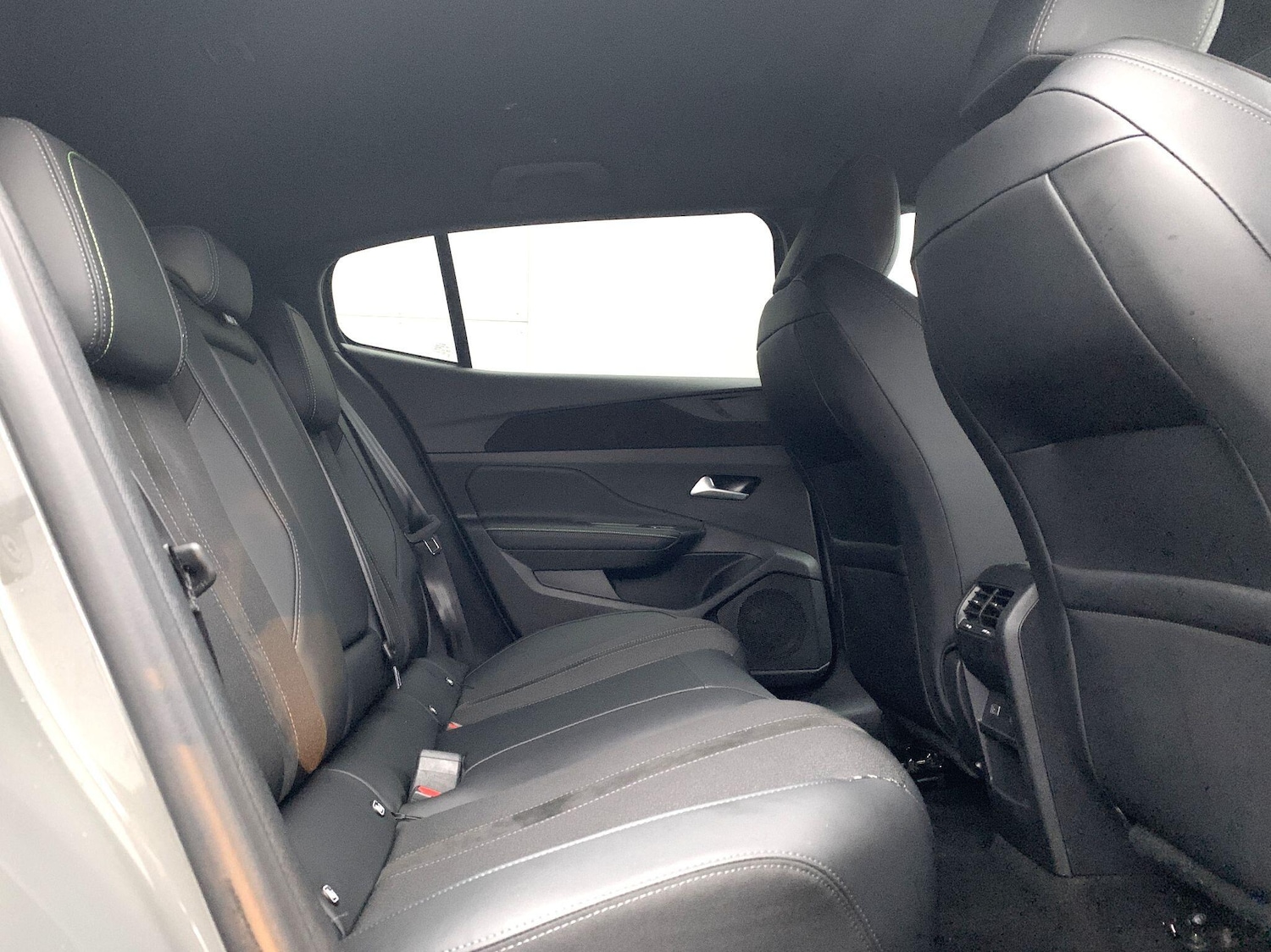 Used Peugeot 408 2025 for sale - 77400650: Photo 5