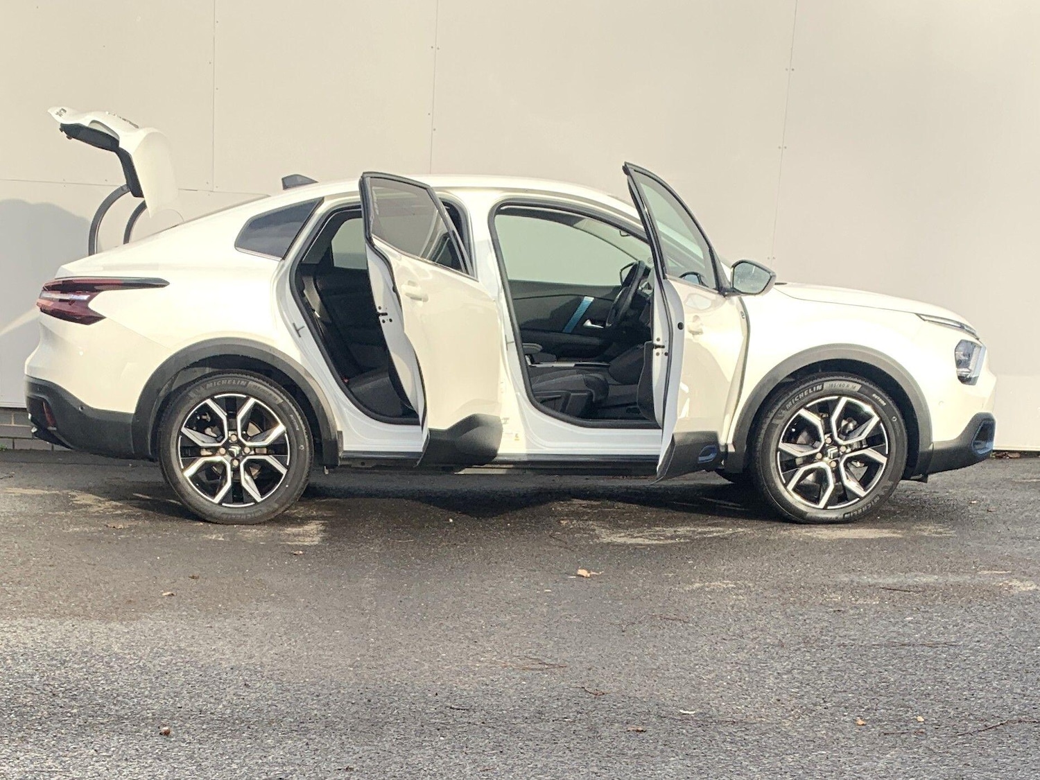 Used Citroen e-C4 X 2023 for sale - 77358432: Photo 16