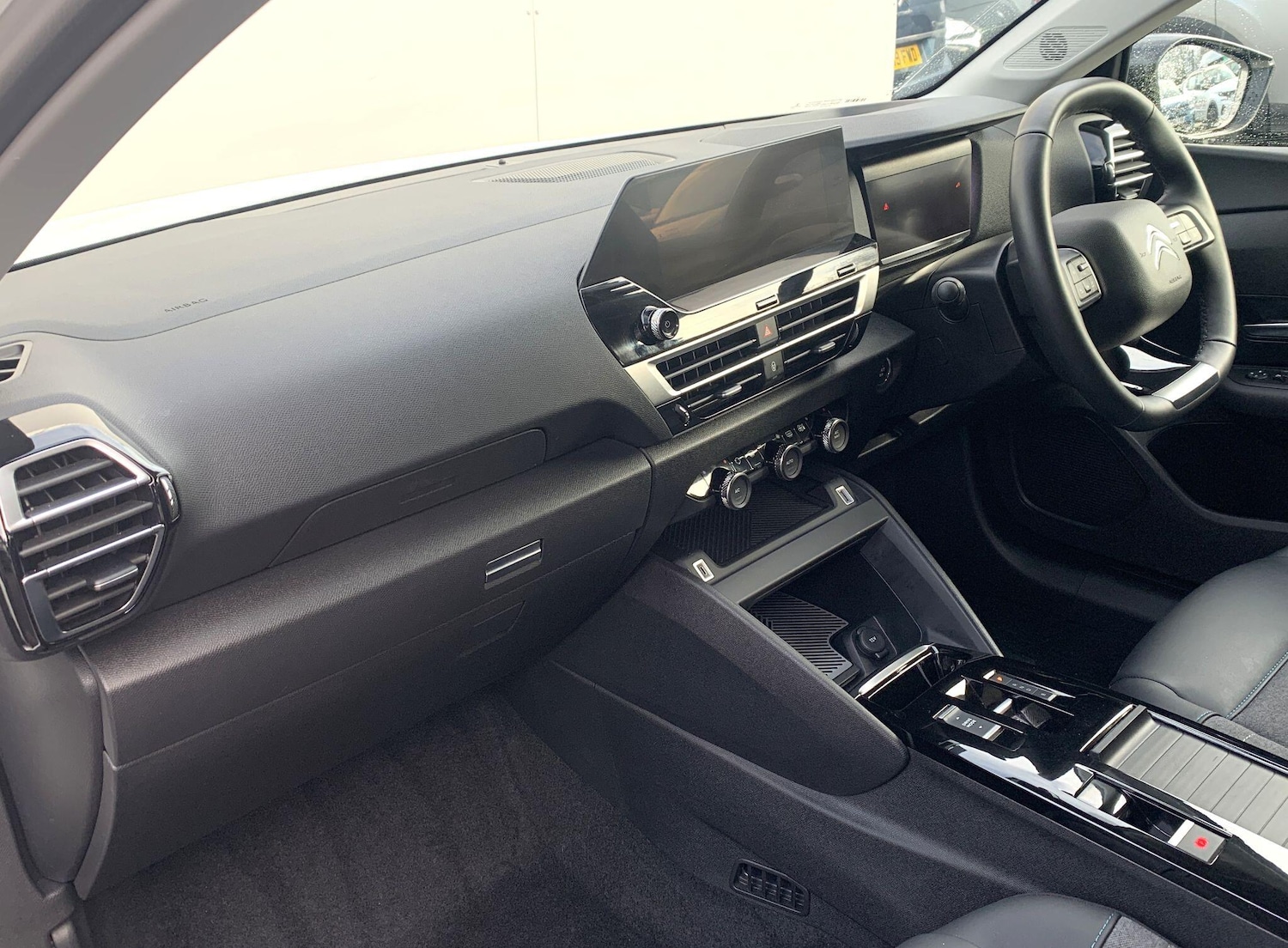 Used Citroen e-C4 X 2023 for sale - 77358432: Photo 21