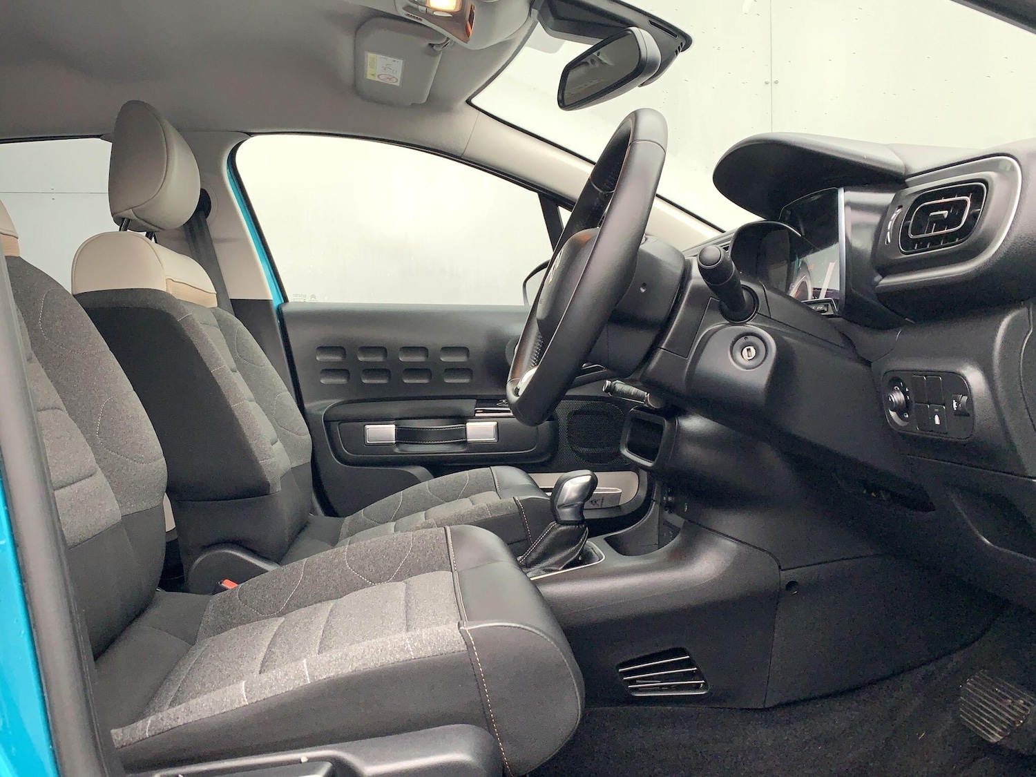 Used Citroen C3 2023 for sale - 78086437: Photo 2