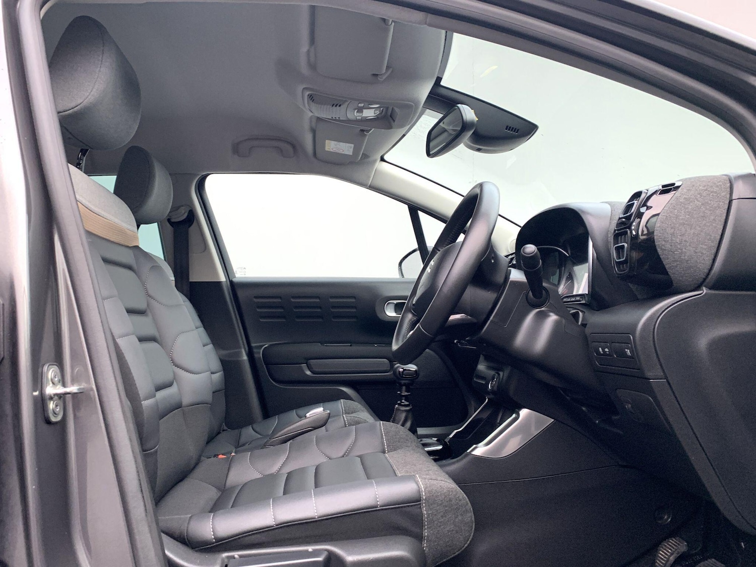 Used Citroen C3 Aircross 2023 for sale - 76926107: Photo 2