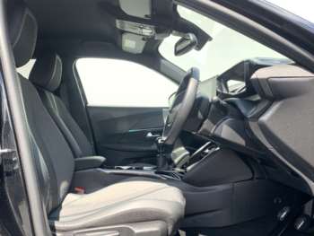 Used Peugeot 2008 2023 for sale - 75141039: Photo