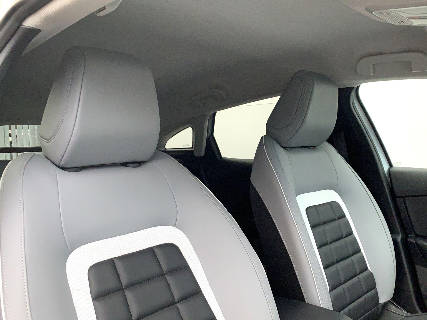 Used Citroen e-C4 2025 for sale - 77386966: Photo 11