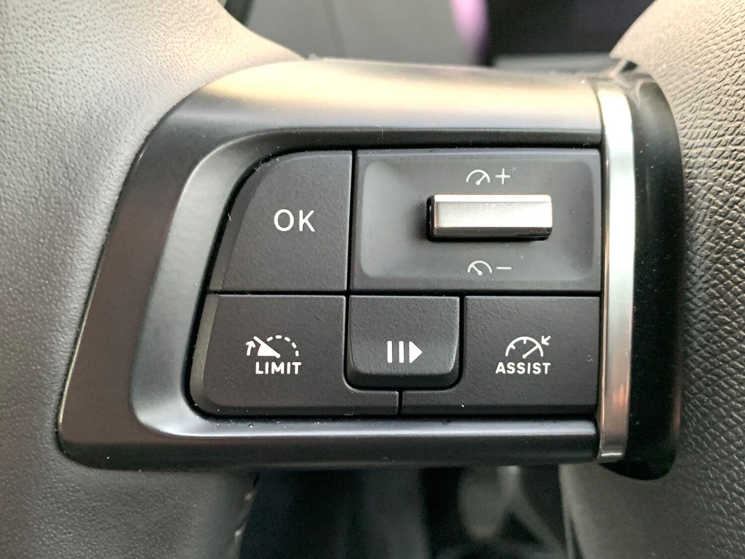 Used Citroen C4 2024 for sale - 76913636: Photo 35