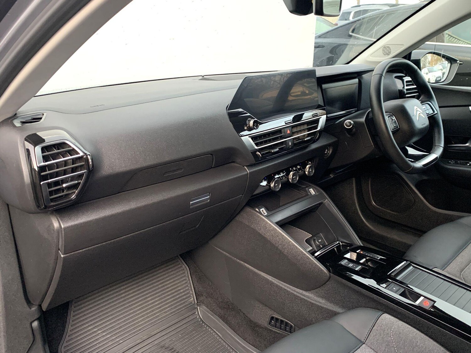 Used Citroen e-C4 2023 for sale - 76398430: Photo 13