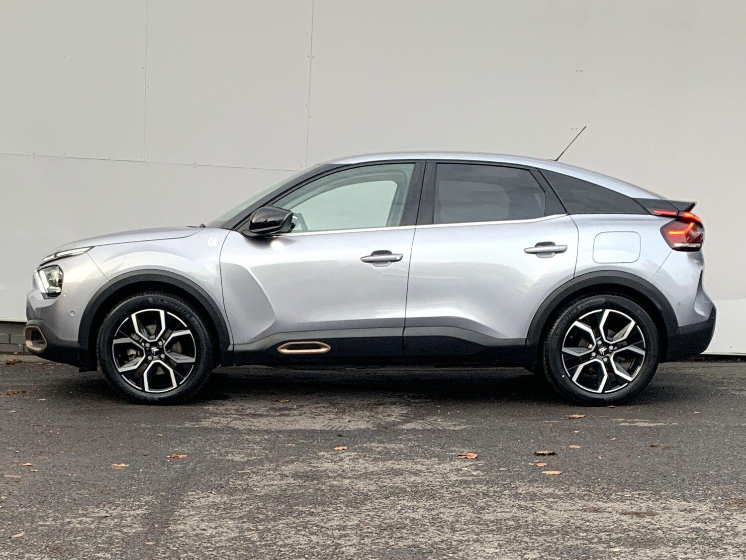 Used Citroen e-C4 2023 for sale - 76398430: Photo 14