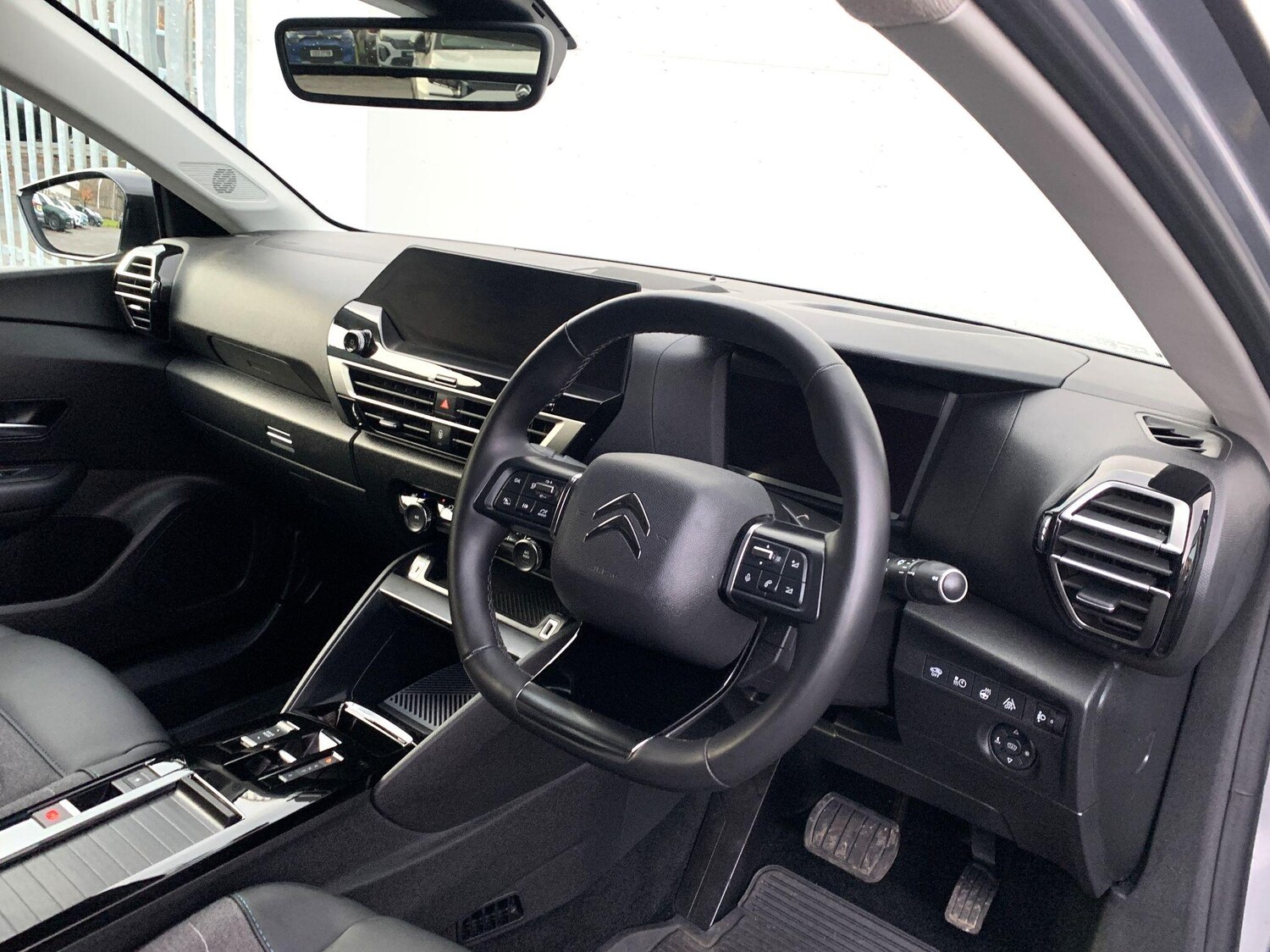 Used Citroen e-C4 2023 for sale - 76398430: Photo 15