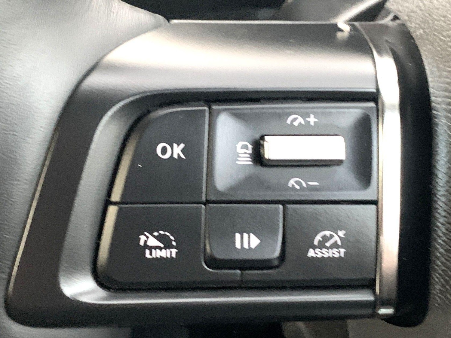 Used Citroen e-C4 2023 for sale - 76398430: Photo 21