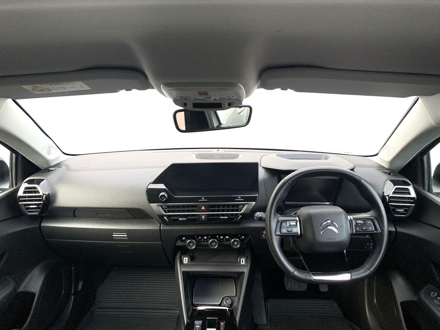 Used Citroen e-C4 2023 for sale - 76398430: Photo 26