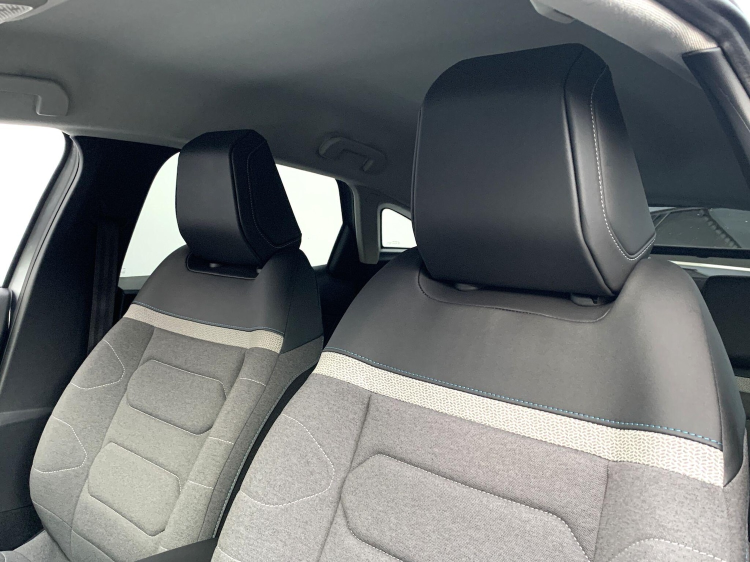 Used Citroen e-C4 2023 for sale - 76398430: Photo 34