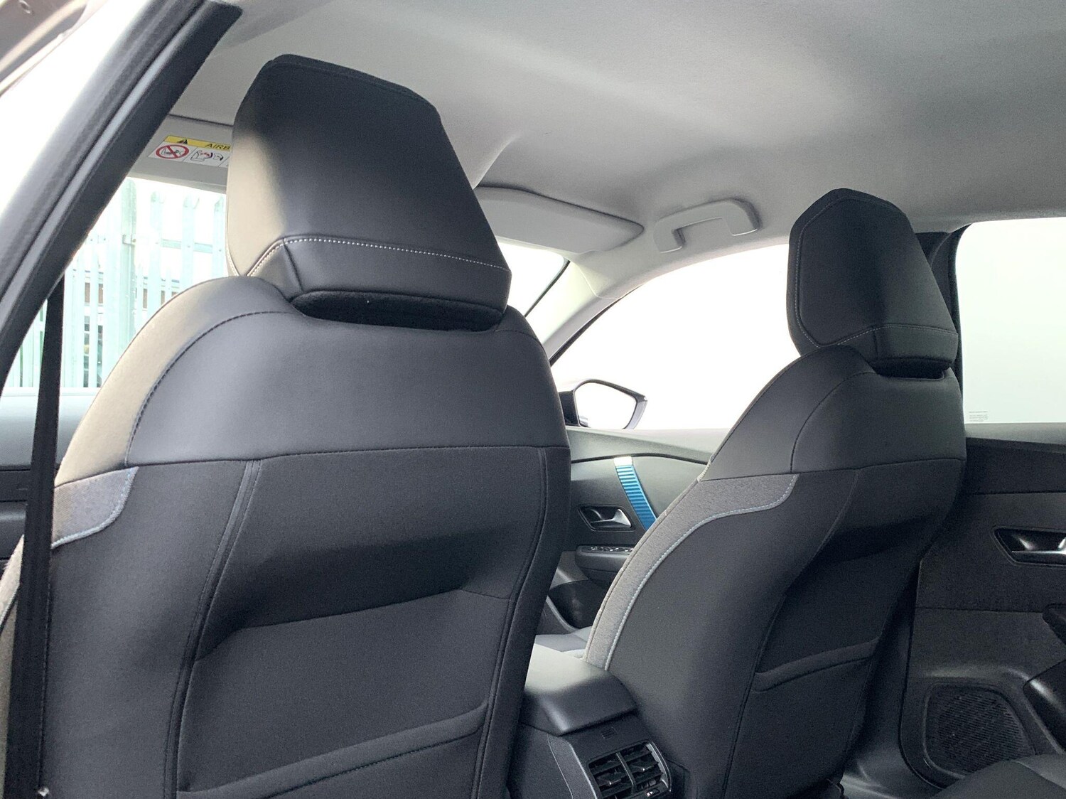 Used Citroen e-C4 2023 for sale - 76398430: Photo 38