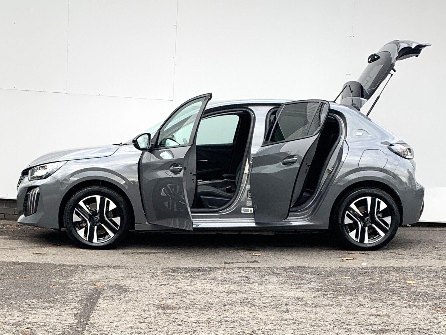 Used Peugeot E-208 2024 for sale - 76399186: Photo 16