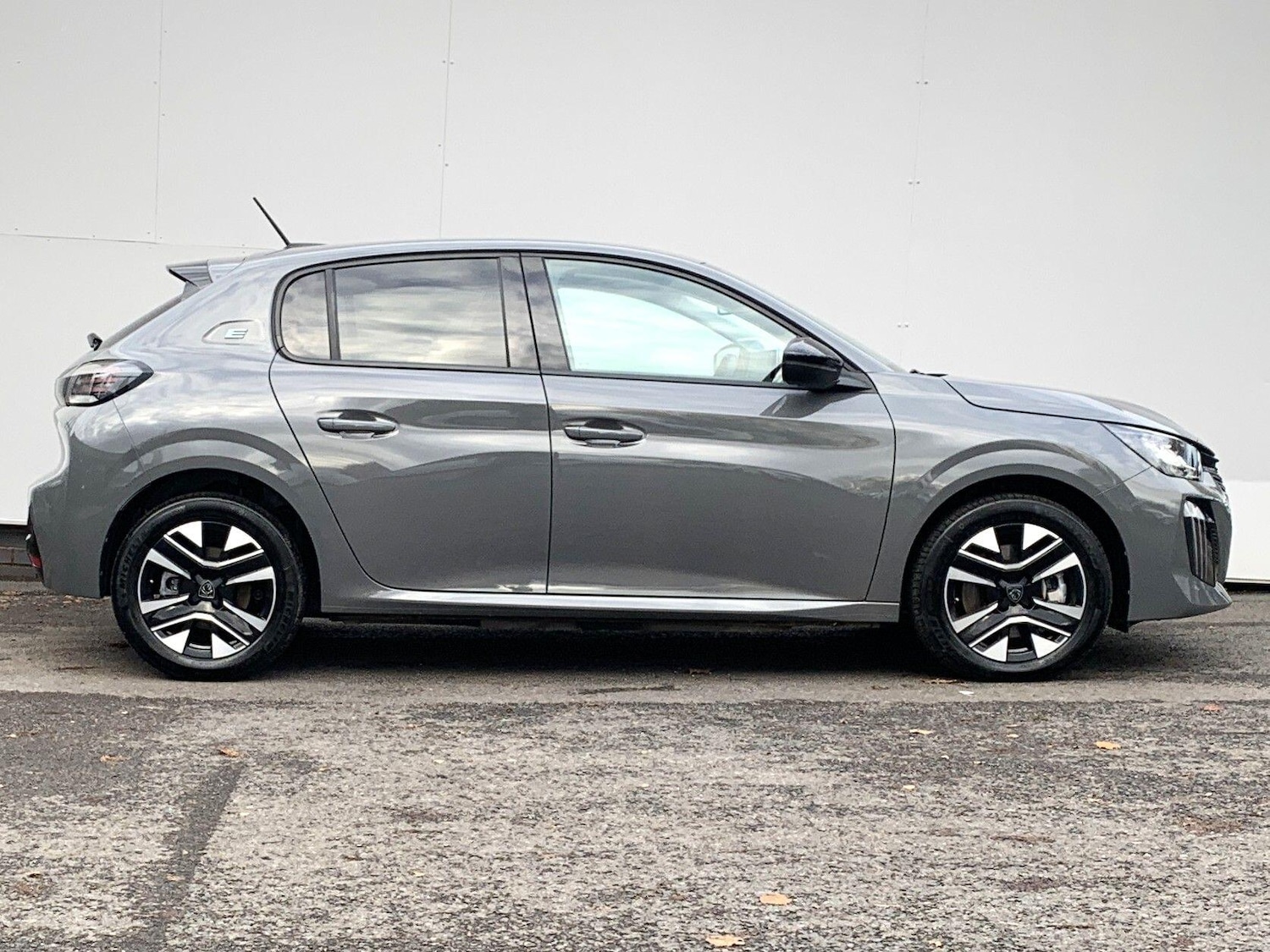 Used Peugeot E-208 2024 for sale - 76399186: Photo 18