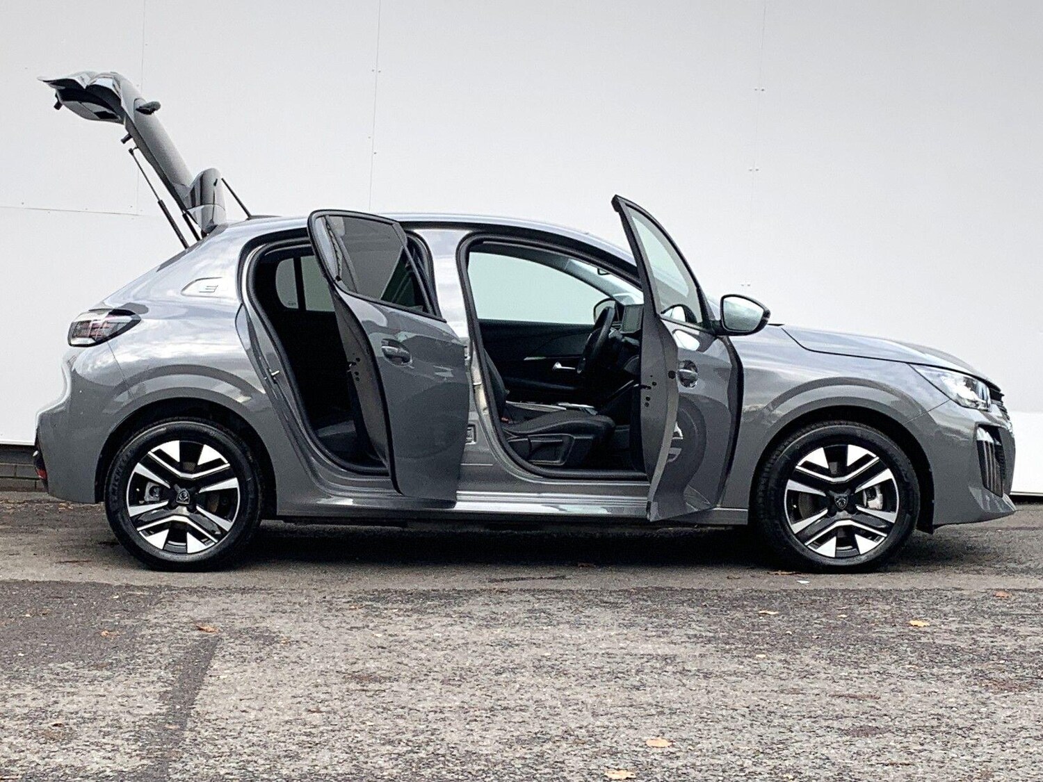 Used Peugeot E-208 2024 for sale - 76399186: Photo 20