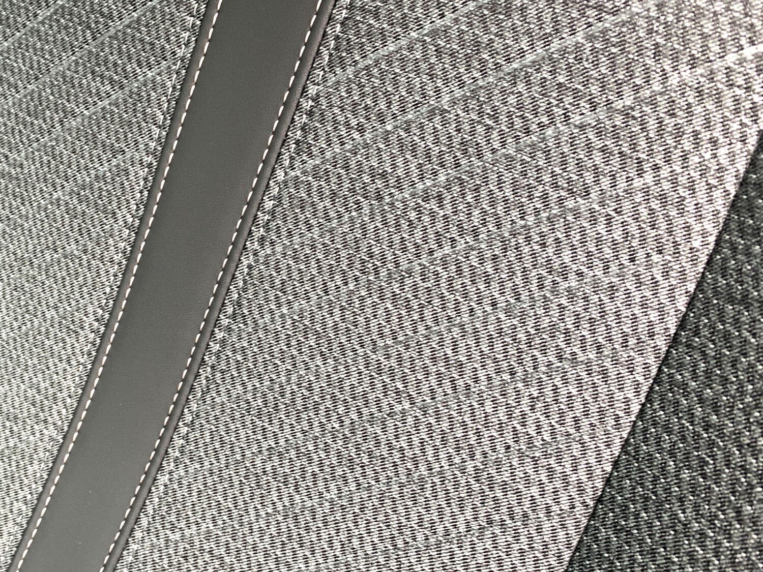 Used Peugeot E-208 2024 for sale - 76399186: Photo 36