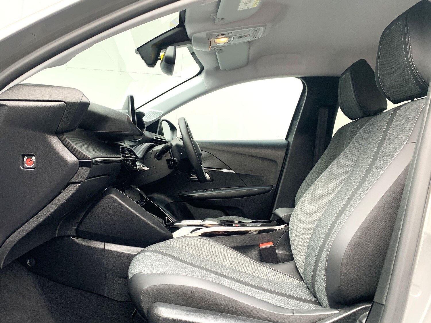 Used Peugeot E-208 2024 for sale - 76399186: Photo 7