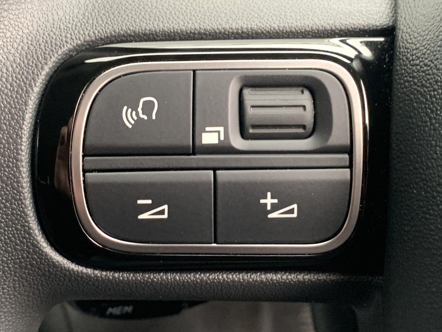 Used Citroen C3 2023 for sale - 76538295: Photo 39