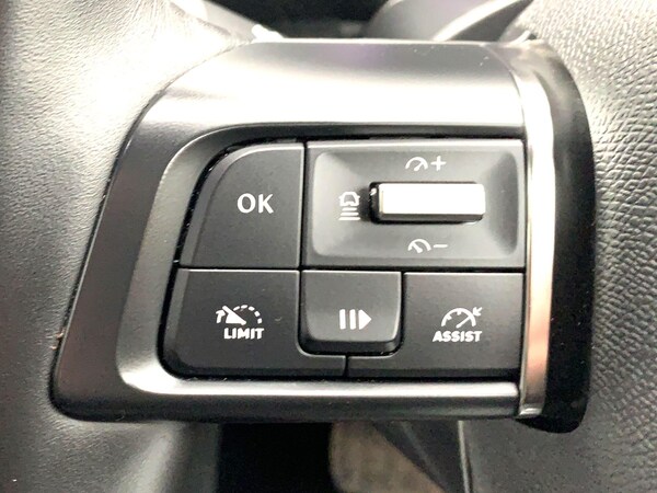 Used Citroen e-C4 2023 for sale - 75658068: Photo 23