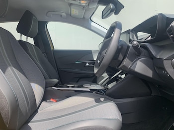 Used Peugeot E-208 2023 for sale - 78586122: Photo