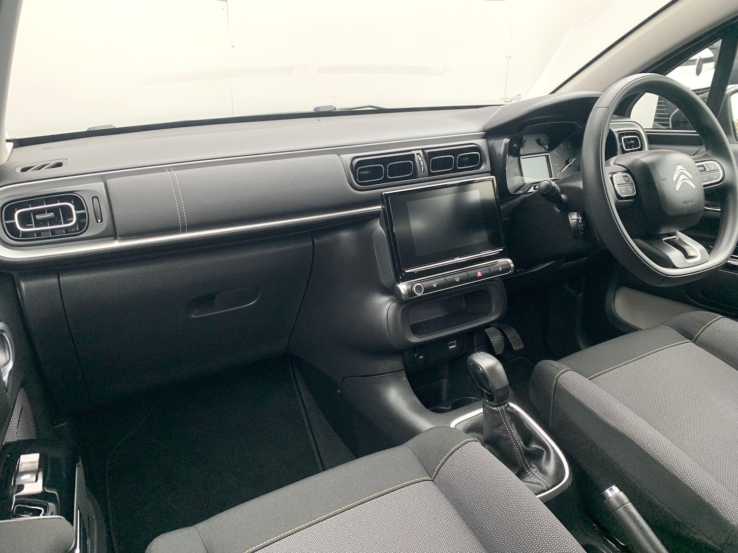 Used Citroen C3 2023 for sale - 76446570: Photo 15