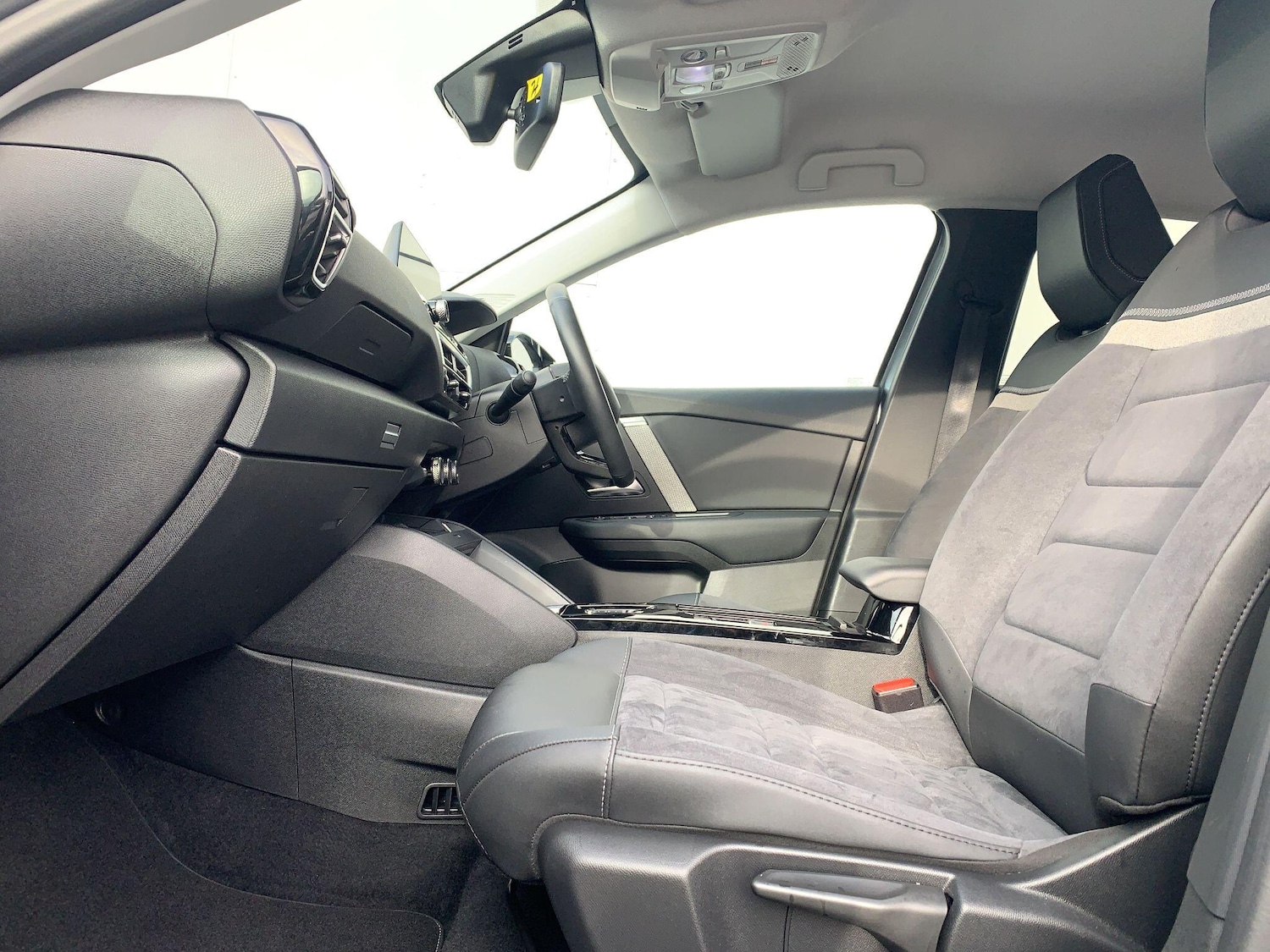 Used Citroen C4 2024 for sale - 77155314: Photo 7