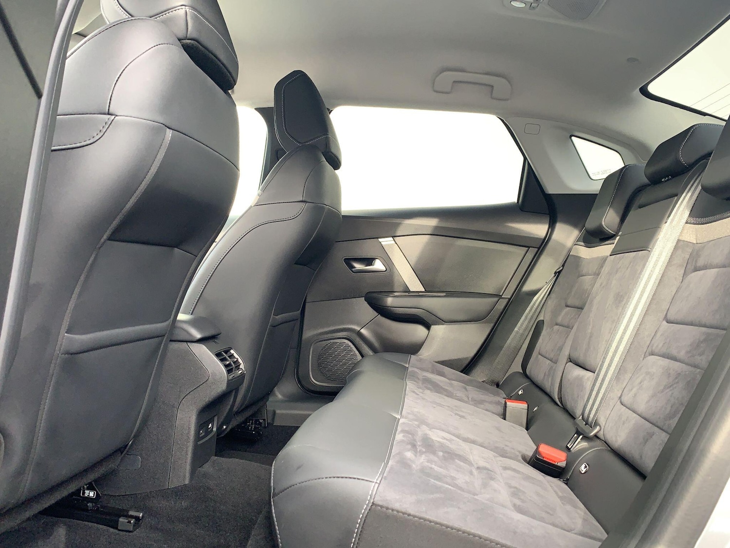 Used Citroen C4 2024 for sale - 77155314: Photo 9