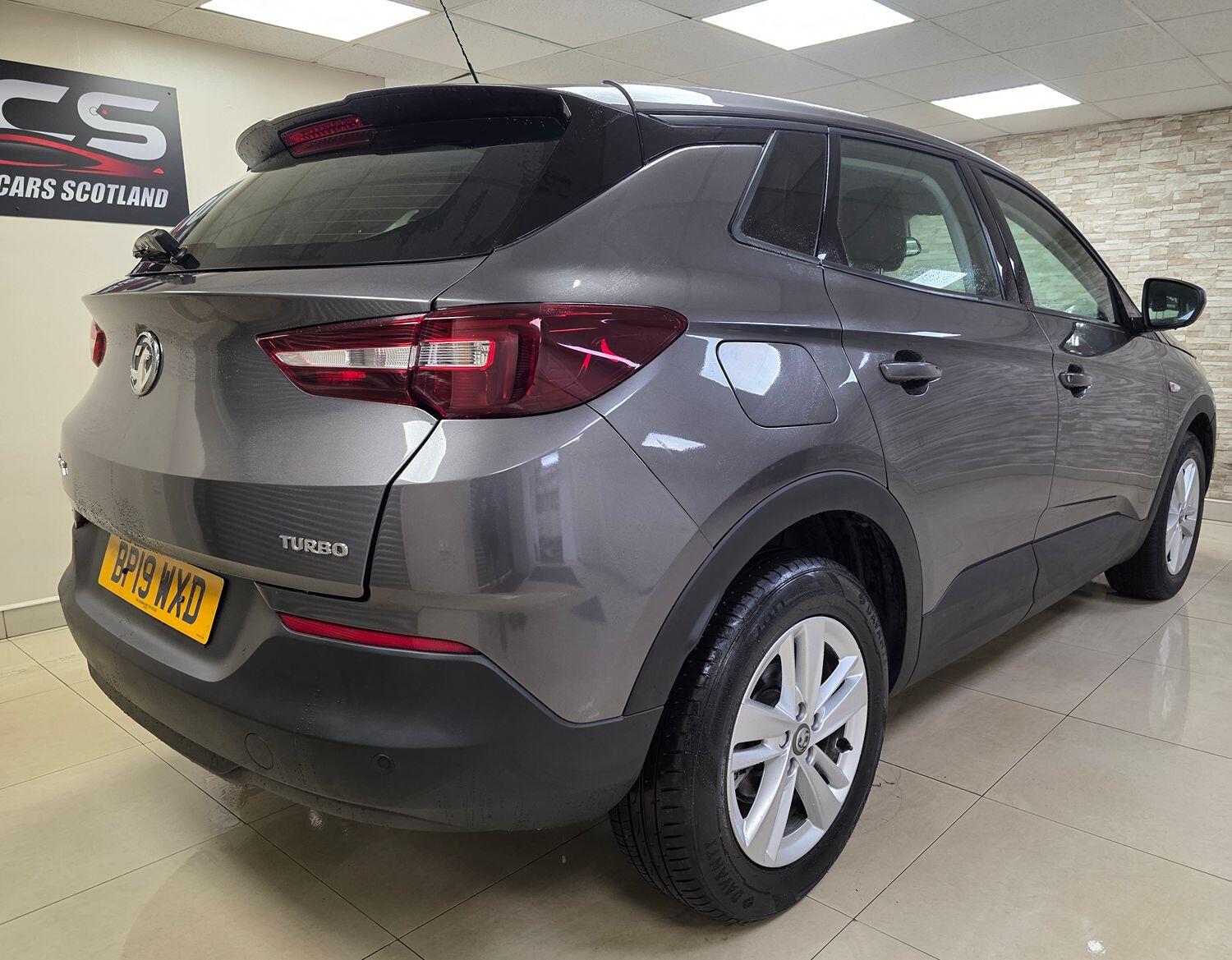 Used Vauxhall Grandland X 2019 for sale - 76449396: Photo 3