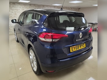 Used Renault Scenic 2018 for sale - 77129501: Photo