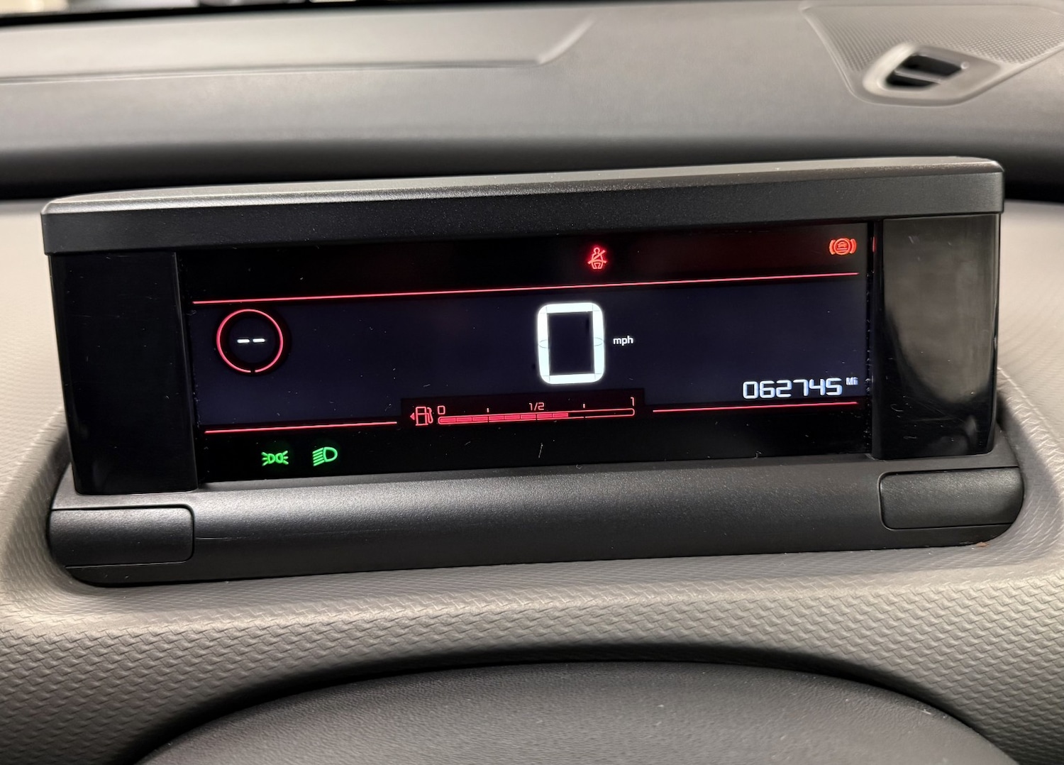 Used Citroen C4 Cactus 2018 for sale - 77535950: Photo 8