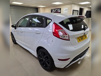 Used Ford Fiesta 2017 for sale - 75511304: Photo