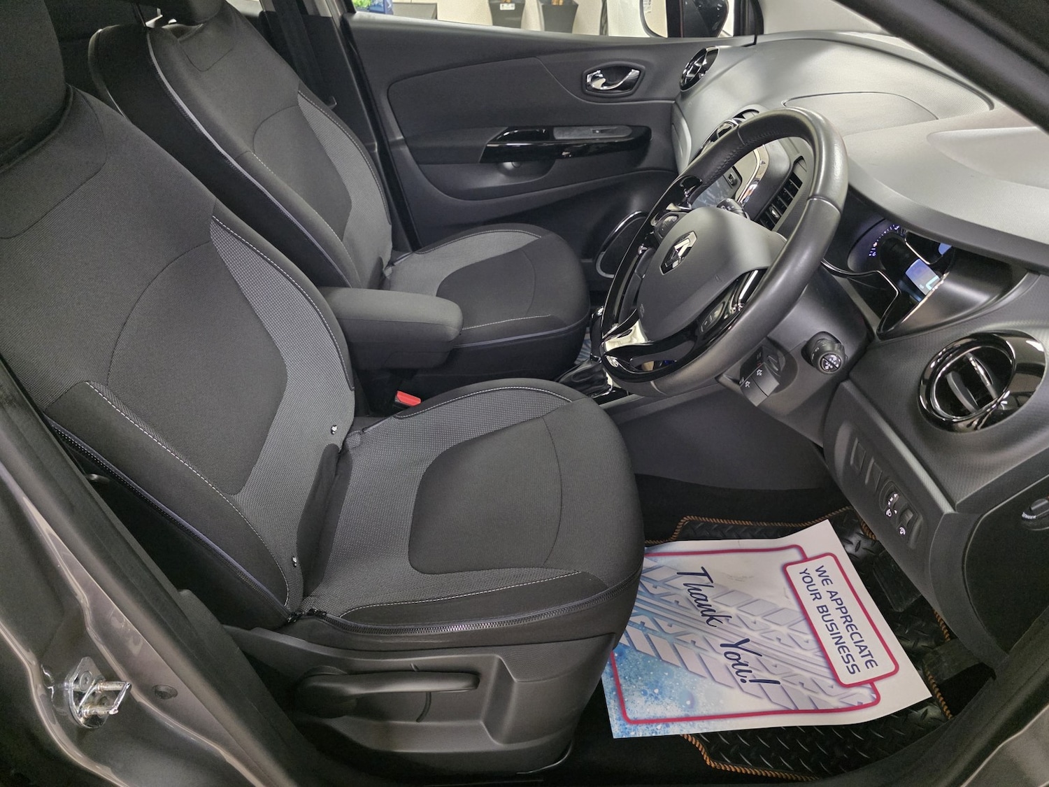 Used Renault Captur 2015 for sale - 76785132: Photo 16