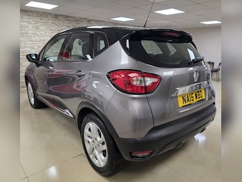 Used Renault Captur 2015 for sale - 76785132: Photo
