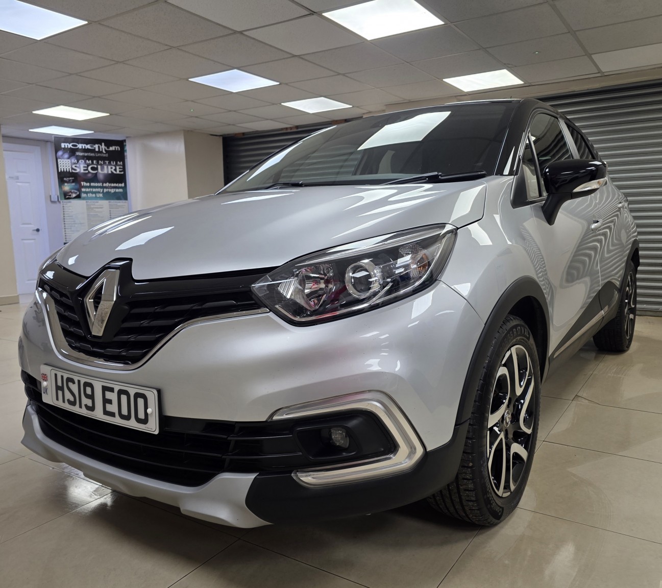 Used Renault Captur 2019 for sale - 76924396: Photo 2