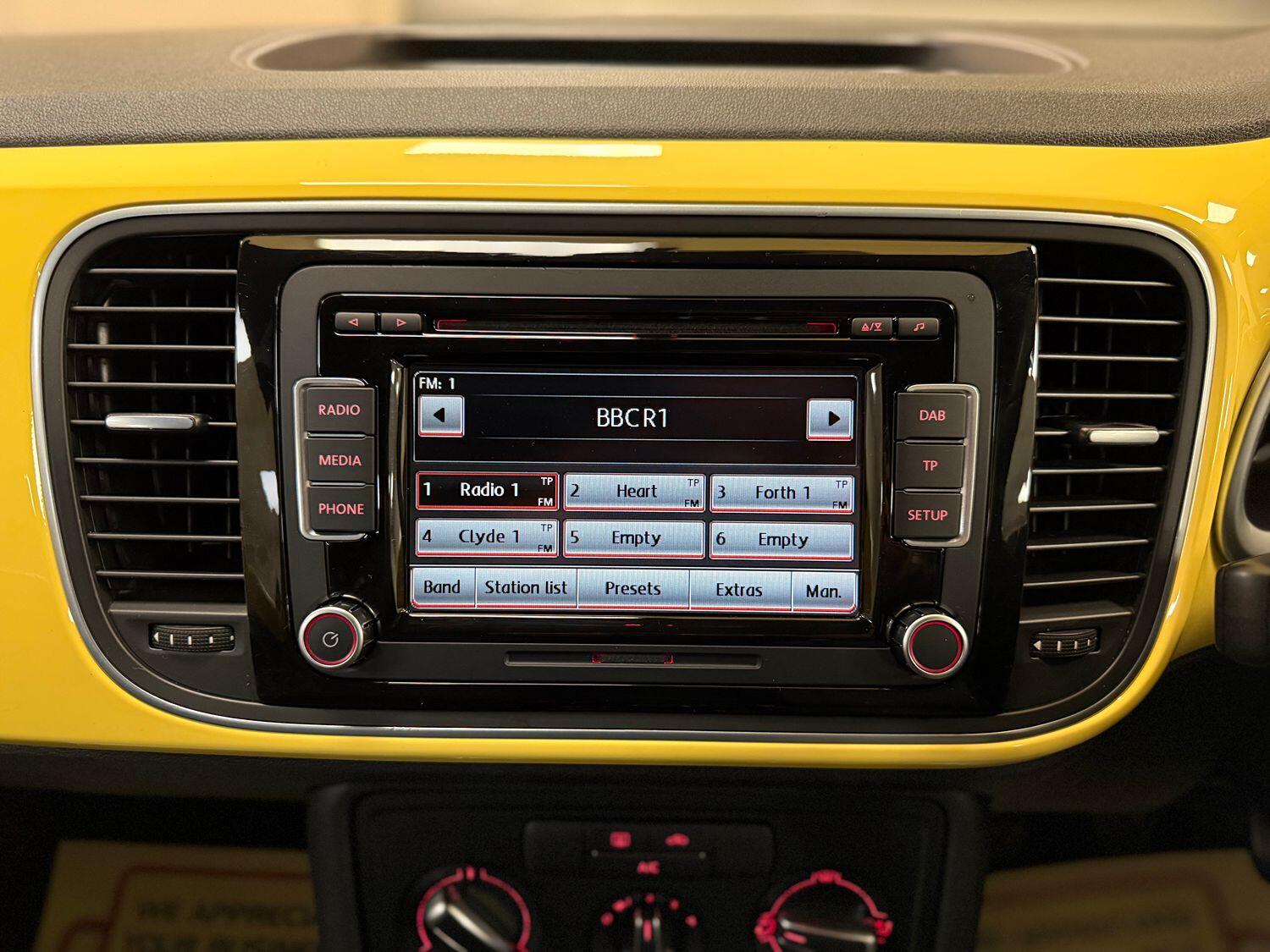 Used Volkswagen Beetle 2014 for sale - 76430963: Photo 12