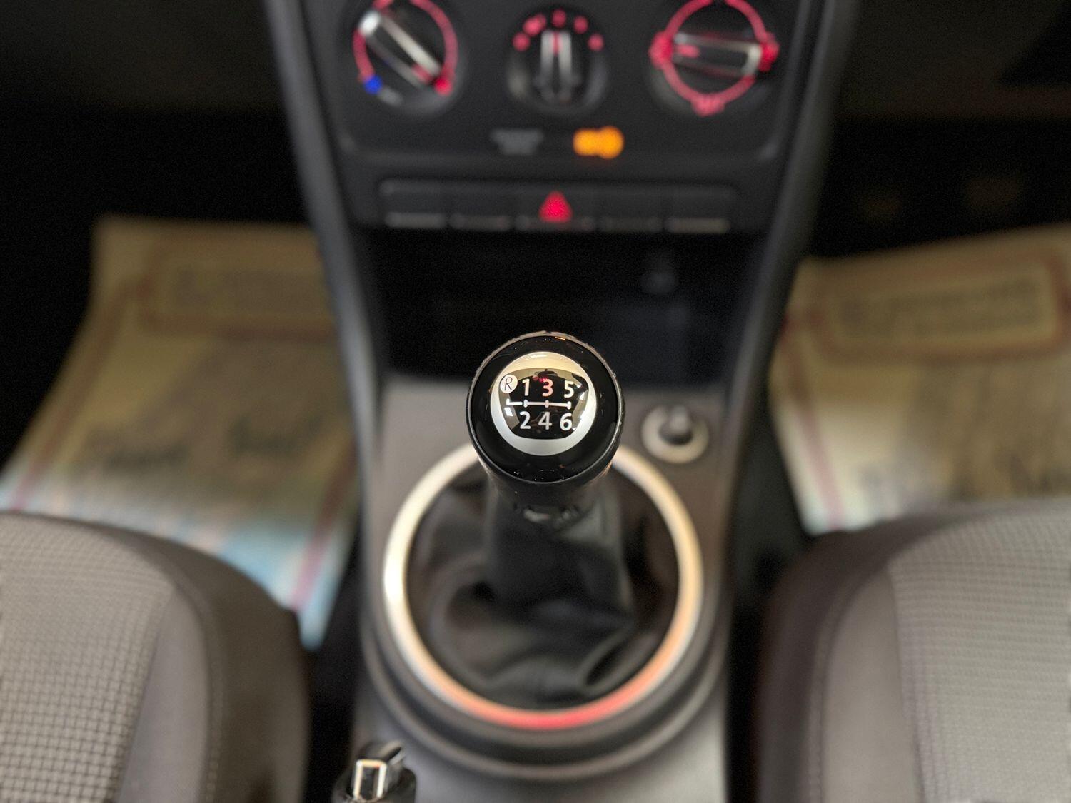 Used Volkswagen Beetle 2014 for sale - 76430963: Photo 13